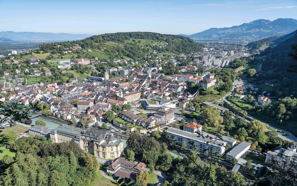 Eine Luftaufnahme einer Stadt 