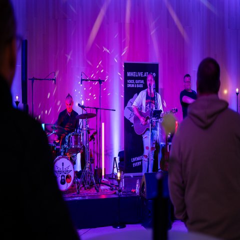 Eine Band bei der Arbeit